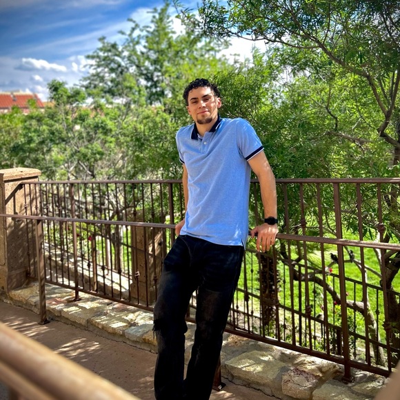 Meet your Posher, Isaac - Picture 2 of 2